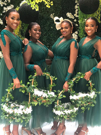 Hunter Green Lace Sleeves V-neck A-line Tulle Tea-length Bridesmaid Dresses, BD3074